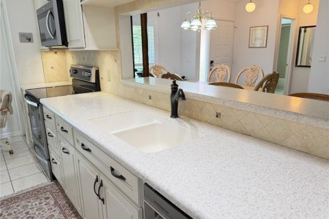 Villa ou maison à louer à Clearwater, Floride: 2 chambres, 143.72 m2 № 2430702 - photo 13