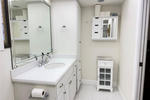 Villa ou maison à louer à Clearwater, Floride: 2 chambres, 143.72 m2 № 2430702 - photo 18