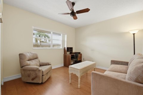 Condo in Margate, Florida, 2 bedrooms  № 2088031 - photo 17