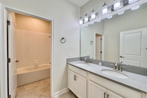 Casa en venta en Orlando, Florida, 4 dormitorios, 238.02 m2 № 1866245 - foto 14