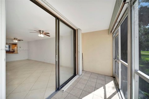 Condominio en alquiler en Deerfield Beach, Florida, 2 dormitorios, 97.55 m2 № 1993677 - foto 24