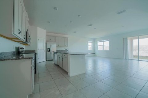 Villa ou maison à louer à Kissimmee, Floride: 4 chambres, 204.94 m2 № 2127264 - photo 5