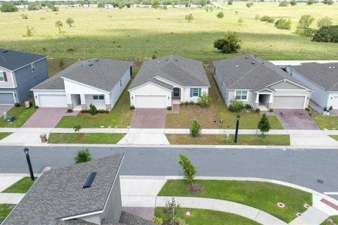 Villa ou maison à louer à Kissimmee, Floride: 4 chambres, 204.94 m2 № 2127264 - photo 16