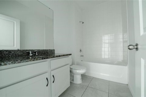 Villa ou maison à louer à Kissimmee, Floride: 4 chambres, 204.94 m2 № 2127264 - photo 12