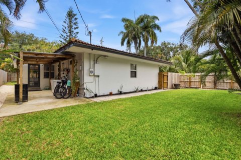 House in Fort Lauderdale, Florida 3 bedrooms, 143.72 sq.m. № 2250042 - photo 29