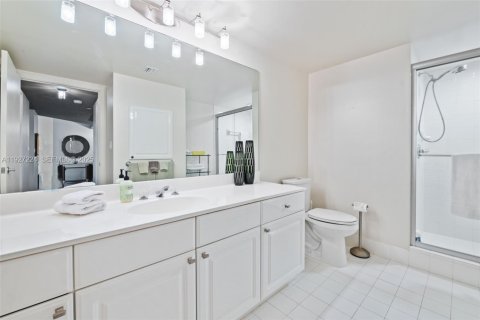 Condominio en venta en Aventura, Florida, 2 dormitorios, 135.64 m2 № 1986210 - foto 21