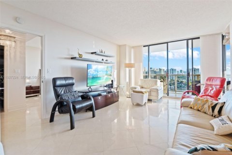 Condominio en venta en Aventura, Florida, 2 dormitorios, 135.64 m2 № 1986210 - foto 4