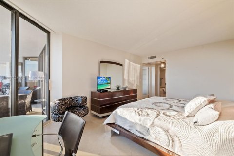 Condominio en venta en Aventura, Florida, 2 dormitorios, 135.64 m2 № 1986210 - foto 15