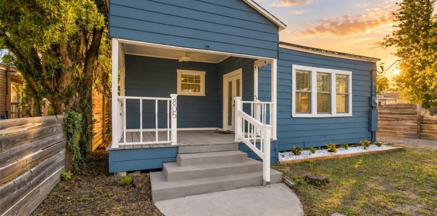 Villa ou maison à Tampa, Floride 2 chambres, 107.21 m2 № 2428974