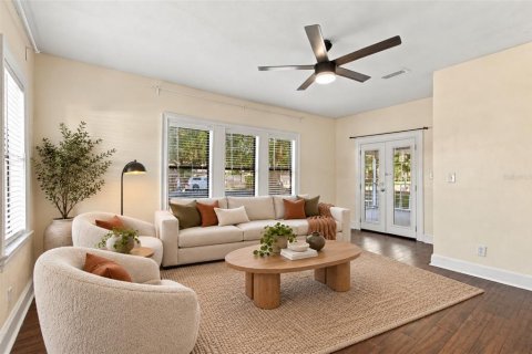 Villa ou maison à vendre à Tampa, Floride: 2 chambres, 107.21 m2 № 2428974 - photo 7