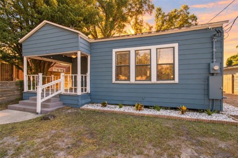 Villa ou maison à vendre à Tampa, Floride: 2 chambres, 107.21 m2 № 2428974 - photo 24