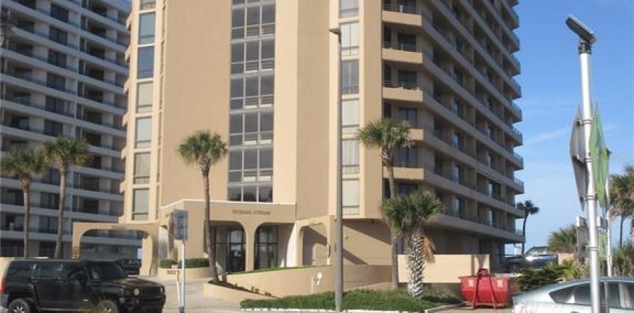 Condominio en Daytona Beach, Florida, 2 dormitorios  № 2215050