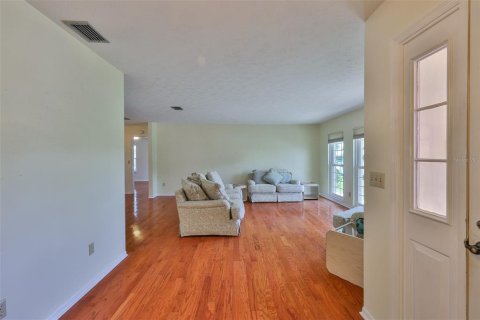 Villa ou maison à vendre à Sun City Center, Floride: 2 chambres, 188.41 m2 № 1795073 - photo 5