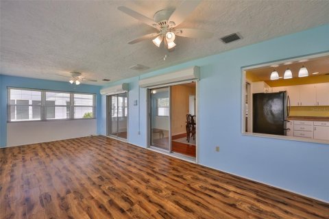 Villa ou maison à vendre à Sun City Center, Floride: 2 chambres, 188.41 m2 № 1795073 - photo 15