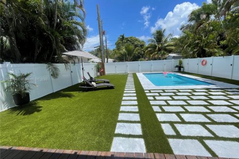 Купить виллу или дом в Холливуд, Флорида 2 спальни, 93м2, № 1942659 - фото 2