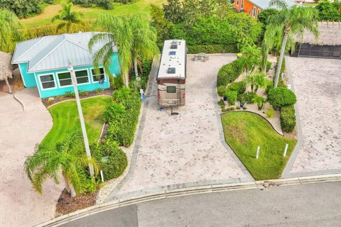 Land in Polk City, Florida № 2116391