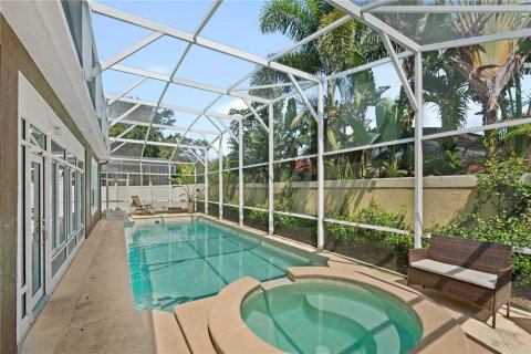 House in Orlando, Florida 4 bedrooms, 291.43 sq.m. № 1885616 - photo 5