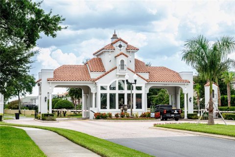 House in Orlando, Florida 4 bedrooms, 291.43 sq.m. № 1885616 - photo 19