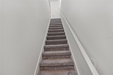 House in Orlando, Florida 4 bedrooms, 291.43 sq.m. № 1885616 - photo 30