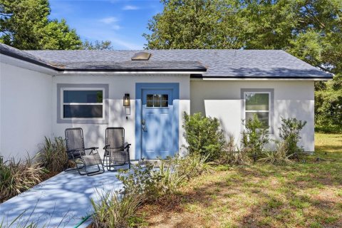 House in Ocala, Florida 3 bedrooms, 139.17 sq.m. № 2220985 - photo 4