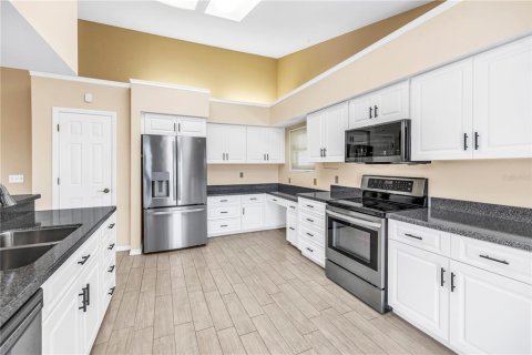Casa en venta en Seminole, Florida, 4 dormitorios, 232.26 m2 № 2425827 - foto 5