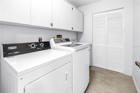 Casa en venta en Seminole, Florida, 4 dormitorios, 232.26 m2 № 2425827 - foto 19