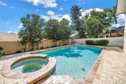 Casa en venta en Seminole, Florida, 4 dormitorios, 232.26 m2 № 2425827 - foto 4