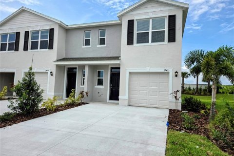 Townhouse in Lakewood Ranch, Florida 3 bedrooms, 136.01 sq.m. № 1906045 - photo 1