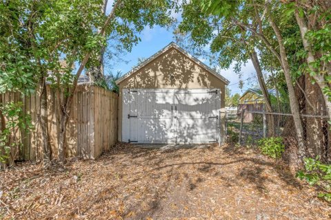 House in Saint Petersburg, Florida 2 bedrooms, 62.43 sq.m. № 2099637 - photo 5