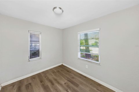 House in Saint Petersburg, Florida 2 bedrooms, 62.43 sq.m. № 2099637 - photo 16