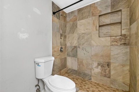 House in Saint Petersburg, Florida 2 bedrooms, 62.43 sq.m. № 2099637 - photo 19