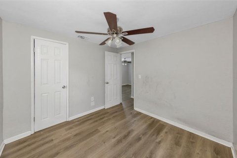 House in Saint Petersburg, Florida 2 bedrooms, 62.43 sq.m. № 2099637 - photo 14