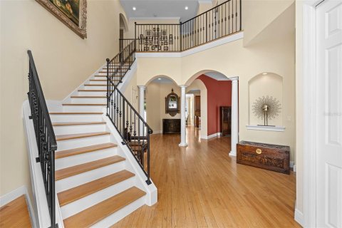 House in Tampa, Florida 5 bedrooms, 370.12 sq.m. № 1690620 - photo 10