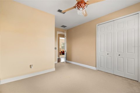 House in Kissimmee, Florida 6 bedrooms, 339.19 sq.m. № 1751515 - photo 27