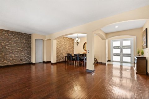 House in Kissimmee, Florida 6 bedrooms, 339.19 sq.m. № 1751515 - photo 2