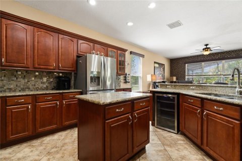 House in Kissimmee, Florida 6 bedrooms, 339.19 sq.m. № 1751515 - photo 12