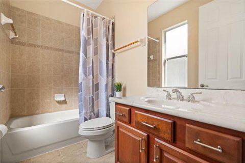House in Kissimmee, Florida 6 bedrooms, 339.19 sq.m. № 1751515 - photo 20