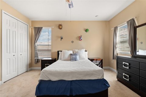 House in Kissimmee, Florida 6 bedrooms, 339.19 sq.m. № 1751515 - photo 26