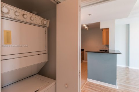 Copropriété à louer à Miami, Floride: 1 chambre, 78.6 m2 № 1957057 - photo 9