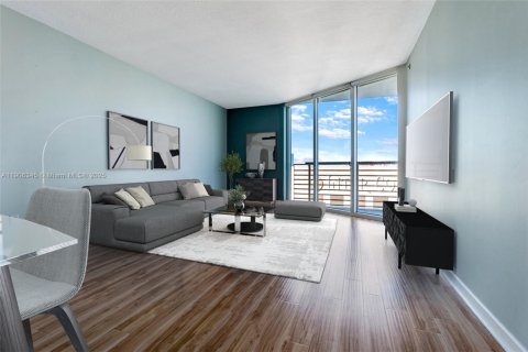Copropriété à louer à Miami, Floride: 1 chambre, 78.6 m2 № 1957057 - photo 2