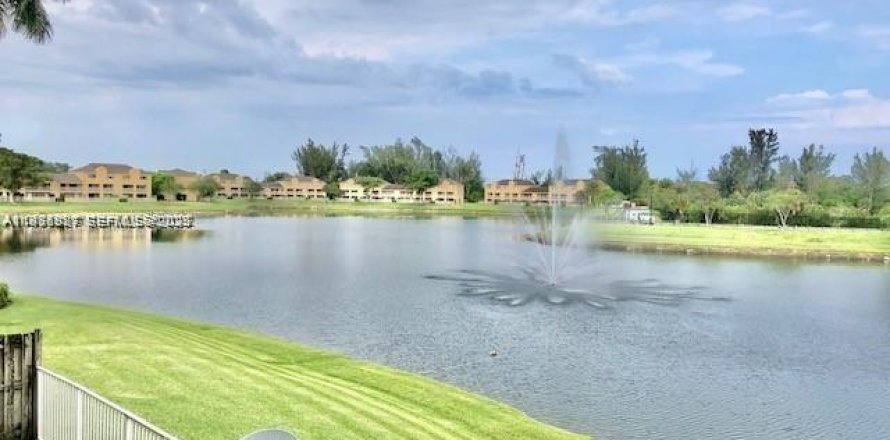 Condo in Fort Lauderdale, Florida, 2 bedrooms  № 1994827