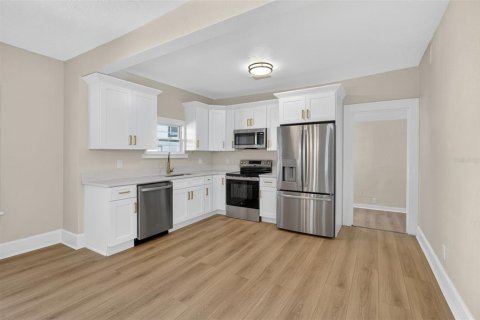 Villa ou maison à vendre à Saint Petersburg, Floride: 2 chambres, 97.55 m2 № 1876105 - photo 9