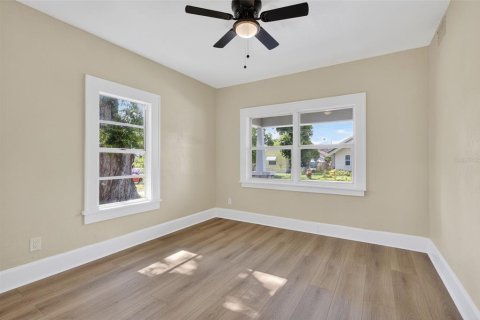 Villa ou maison à vendre à Saint Petersburg, Floride: 2 chambres, 97.55 m2 № 1876105 - photo 18