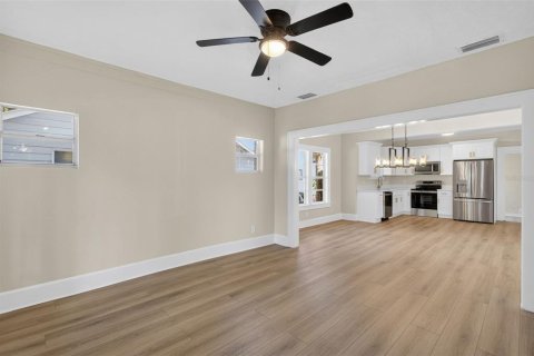 Villa ou maison à vendre à Saint Petersburg, Floride: 2 chambres, 97.55 m2 № 1876105 - photo 16