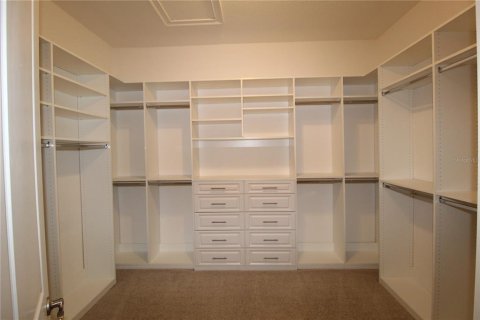 Villa ou maison à louer à Orlando, Floride: 6 chambres, 418.15 m2 № 1841790 - photo 12