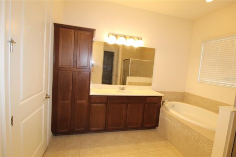 Villa ou maison à louer à Orlando, Floride: 6 chambres, 418.15 m2 № 1841790 - photo 13