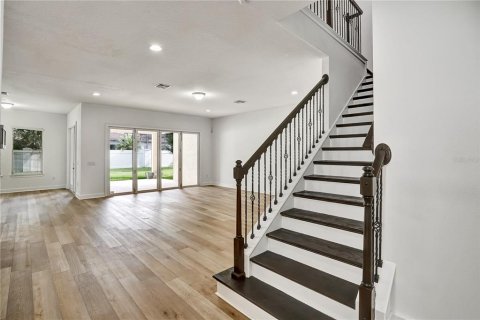 Villa ou maison à louer à Orlando, Floride: 6 chambres, 418.15 m2 № 1841790 - photo 18