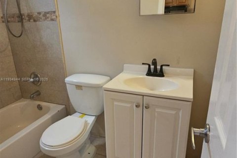 Снять в аренду виллу или дом в Холливуд, Флорида 51.1м2, № 1992686 - фото 6