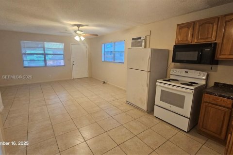 Снять в аренду виллу или дом в Холливуд, Флорида 51.1м2, № 1992686 - фото 4