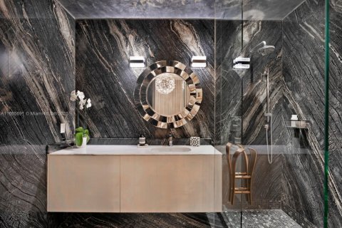 Copropriété à vendre à Bal Harbour, Floride: 3 chambres, 388.8 m2 № 1925741 - photo 27